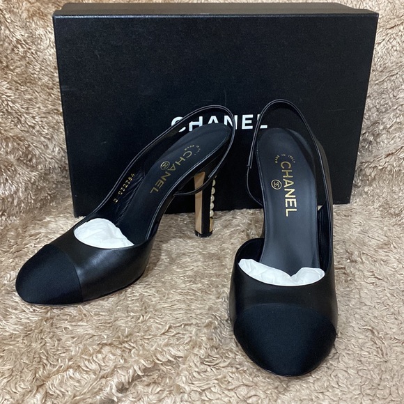 CHANEL Lambskin black pearl heels - Picture 7 of 8